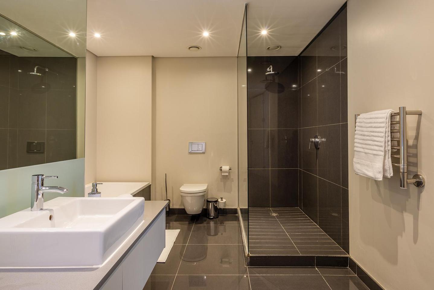 Mirage Luxury By Nivar *
