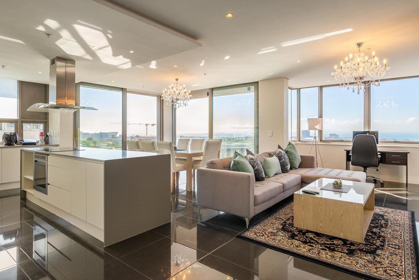 Mirage Luxury By Nivar * Kapstadt