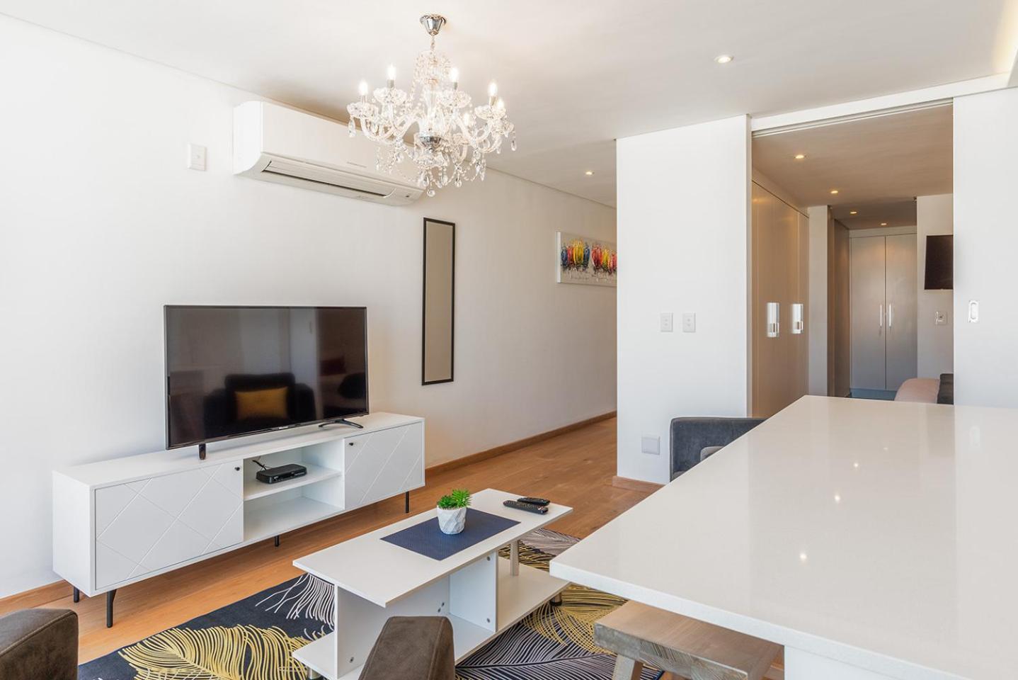 Apartment Mirage Luxury By Nivar