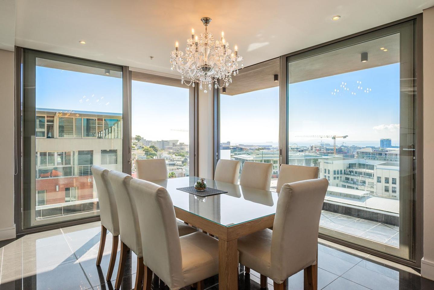Mirage Luxury By Nivar * Cape Town