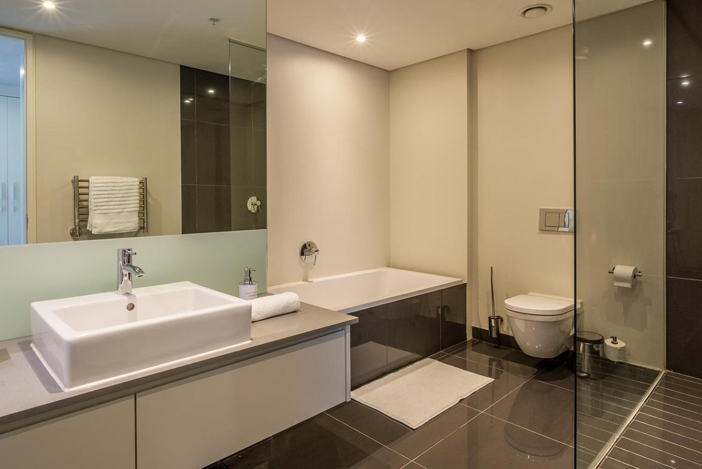 Mirage Luxury By Nivar