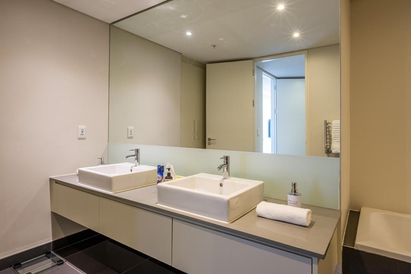 Mirage Luxury By Nivar Apartment *