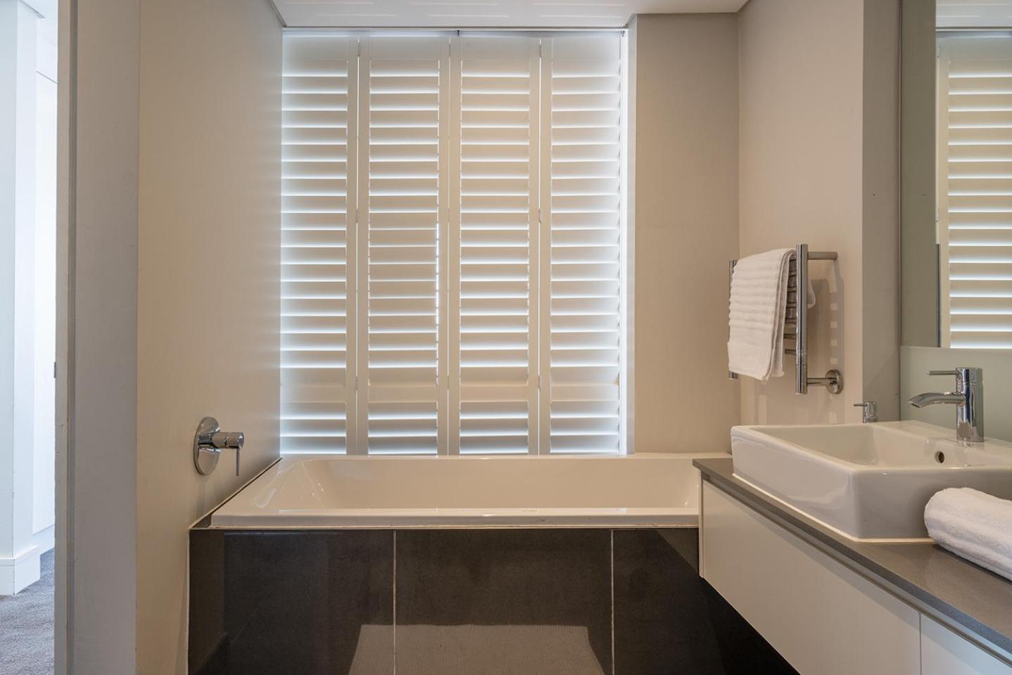 Mirage Luxury By Nivar Cape Town