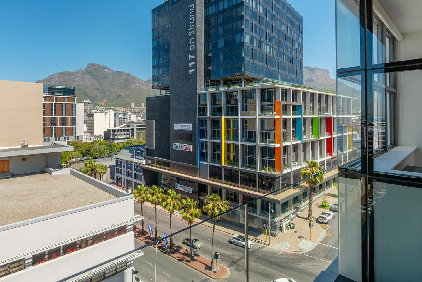 Mirage Luxury By Nivar Cape Town