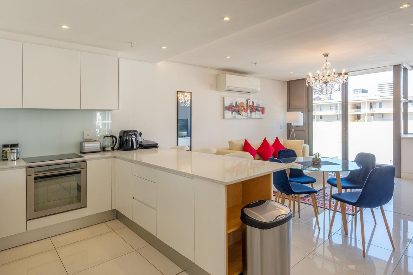 Mirage Luxury By Nivar * Cape Town