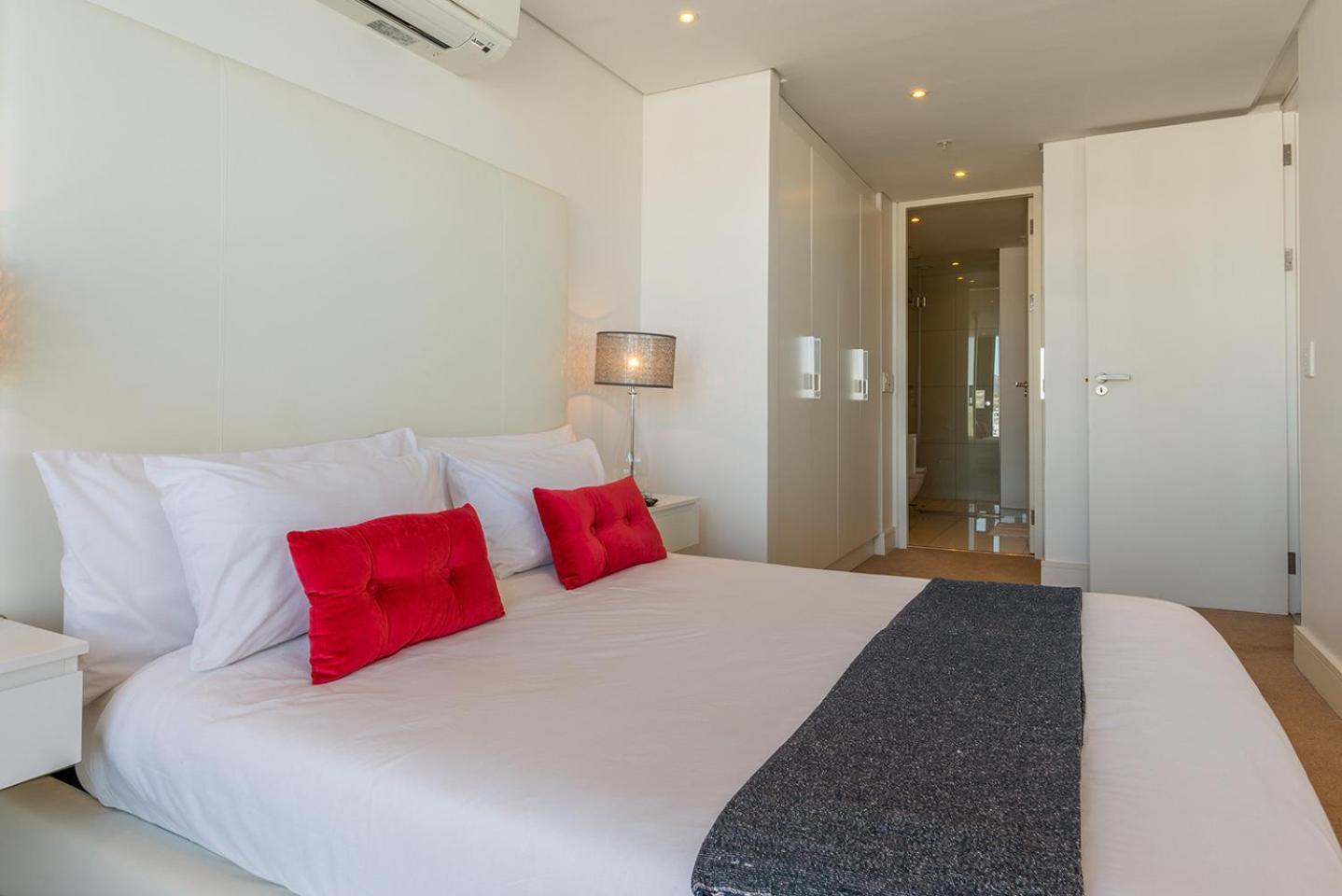 Mirage Luxury By Nivar Apartment *